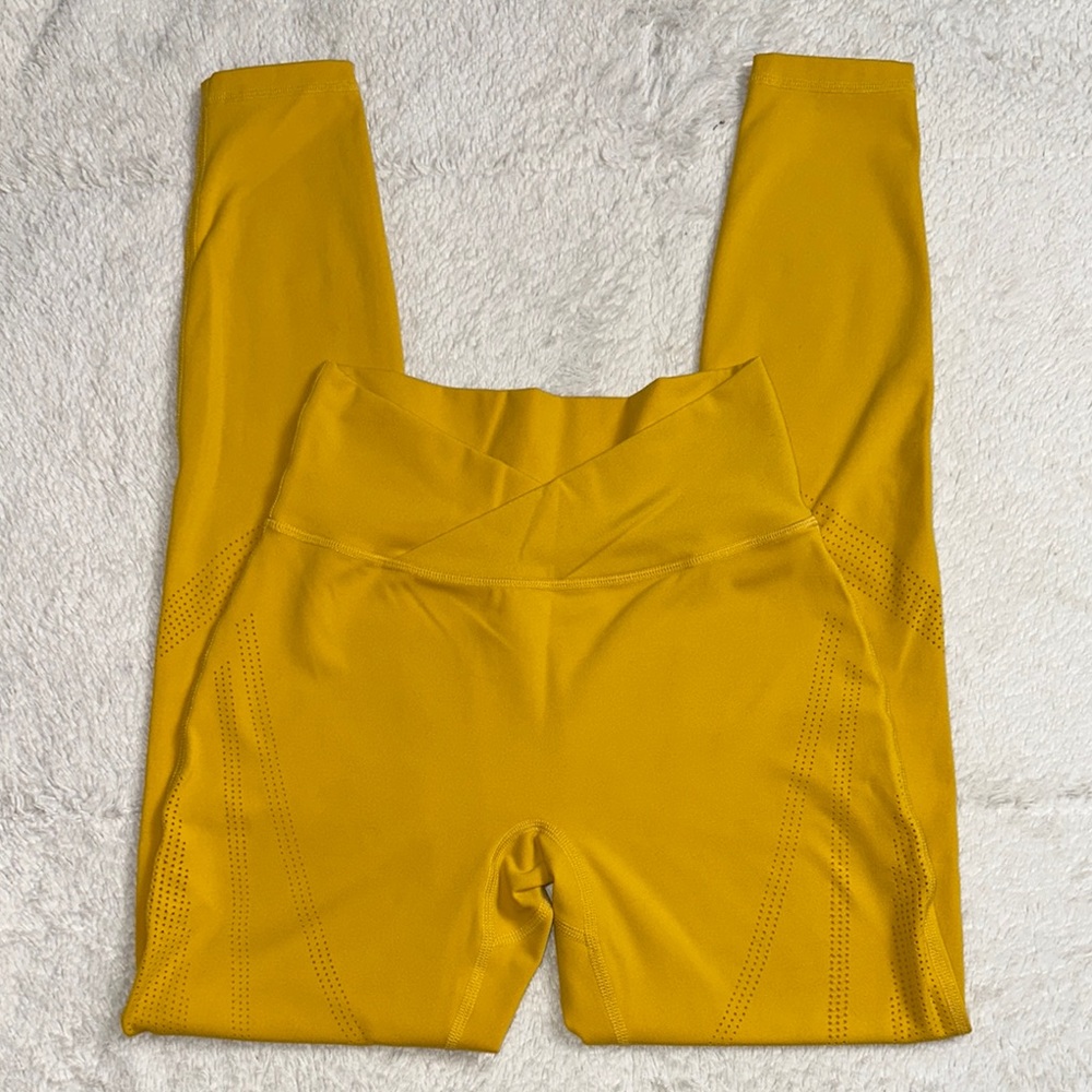 Alphalete Golden Yellow High-Waisted Leggings